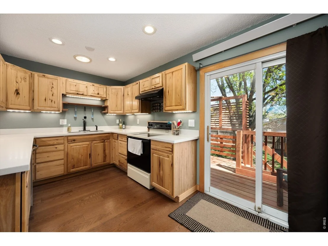 Photo of 811 Table Mountain Ct