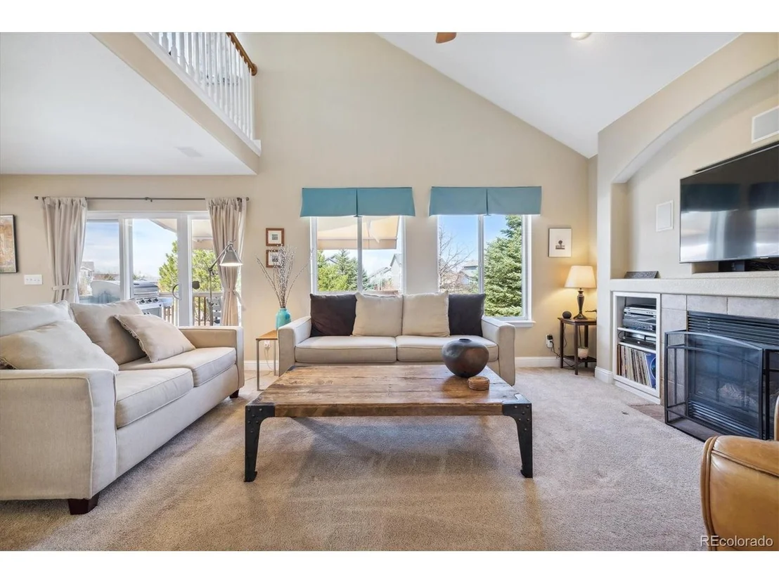 Photo of 6034 Rogers Cir