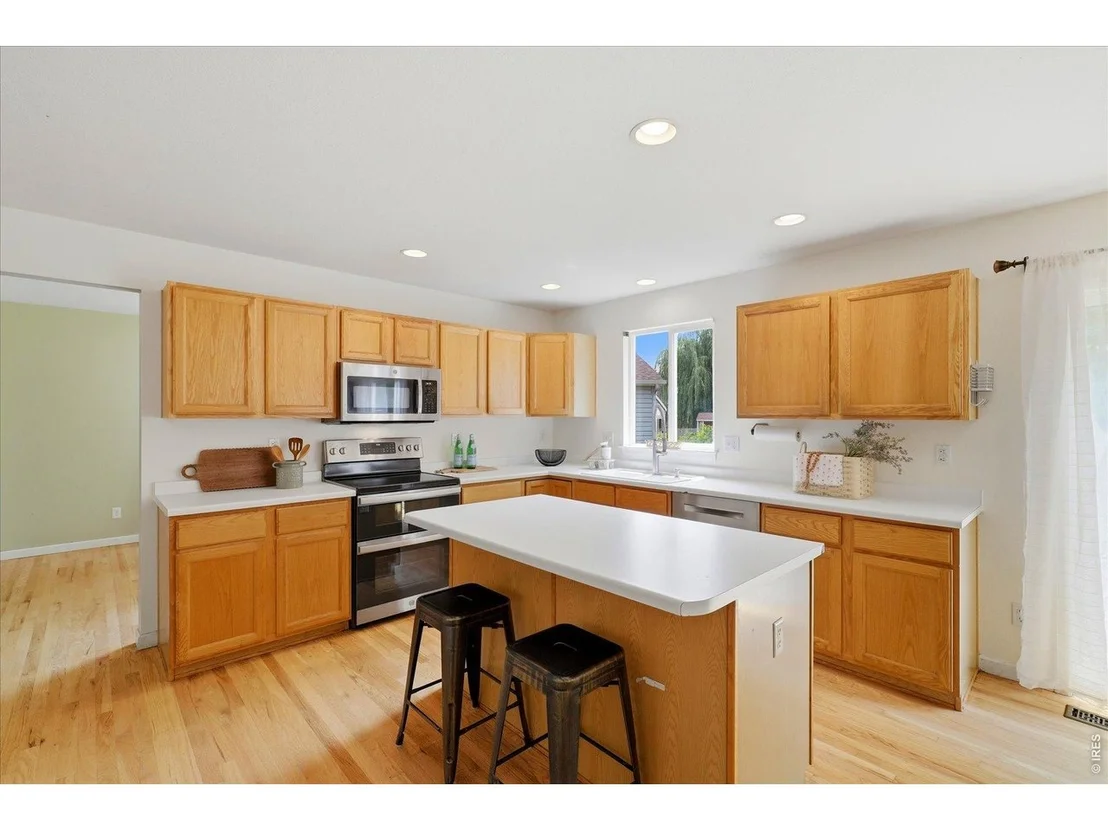 Photo of 3593 Larkspur Dr