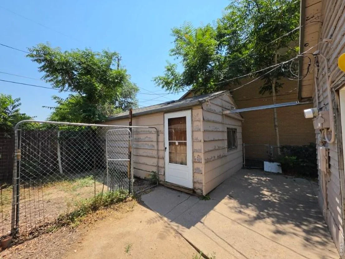 Photo of 310 N 8th Ave