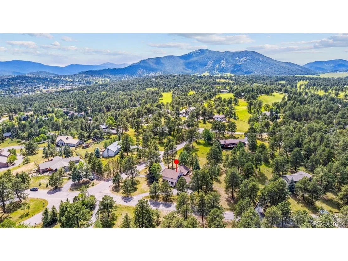 Photo of 30163 Canterbury Cir