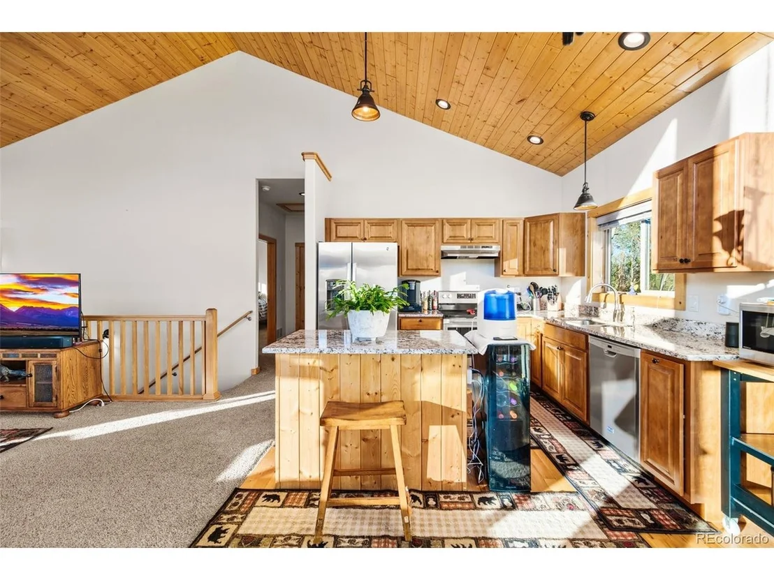 Photo of 982 Georgia Dr