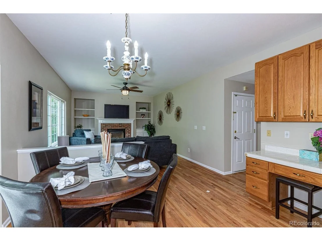 Photo of 2025 Maples Pl