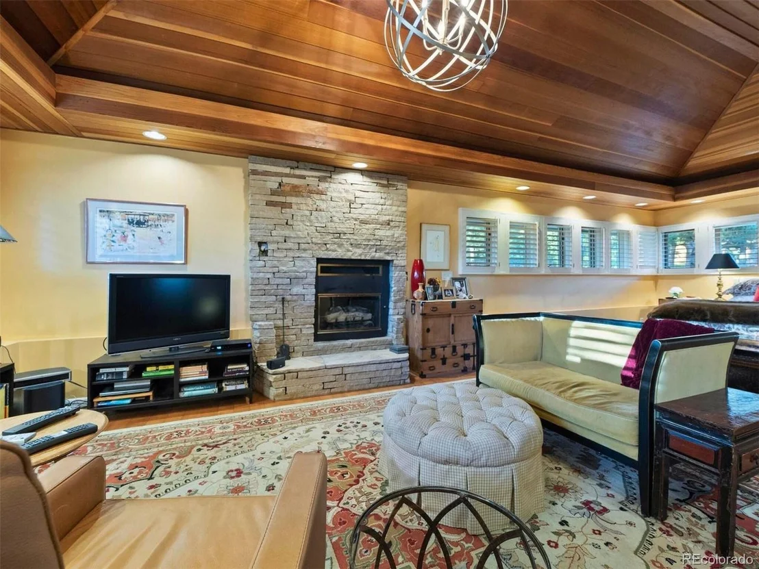 Photo of 2397 Daisy Ln