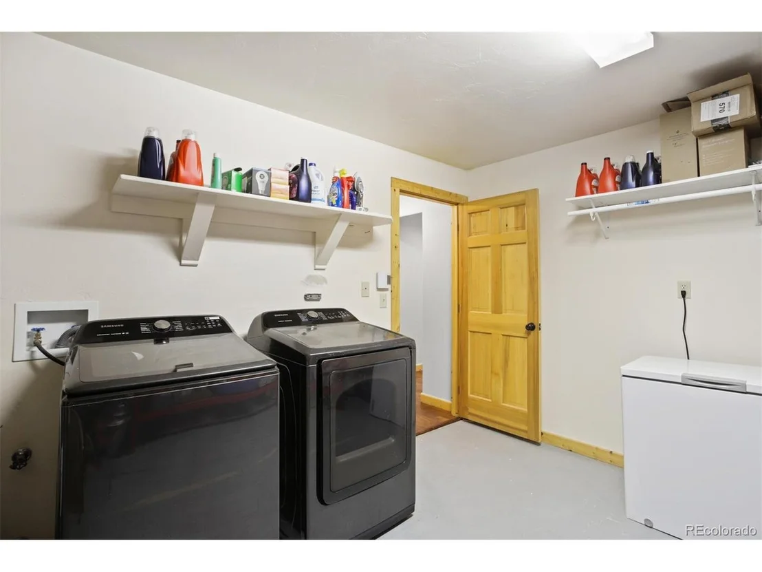 Photo of 1110 Circle 73
