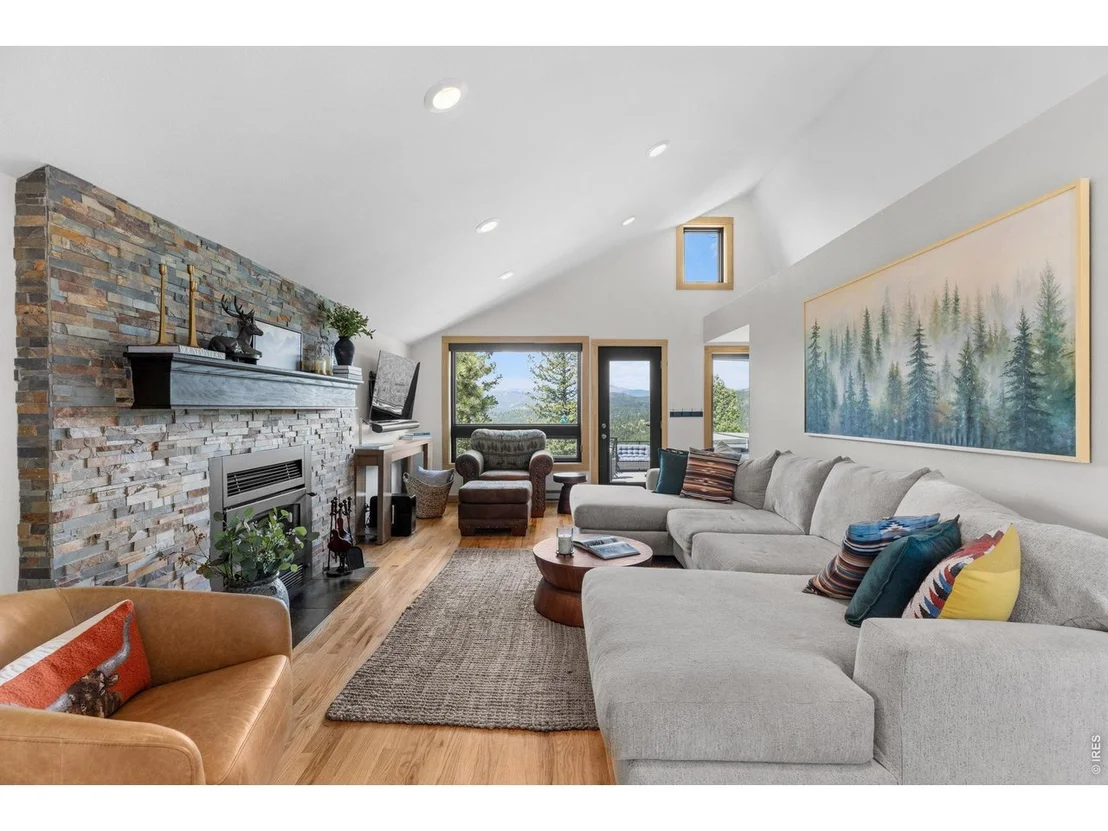 Photo of 6722 Flagstaff Rd