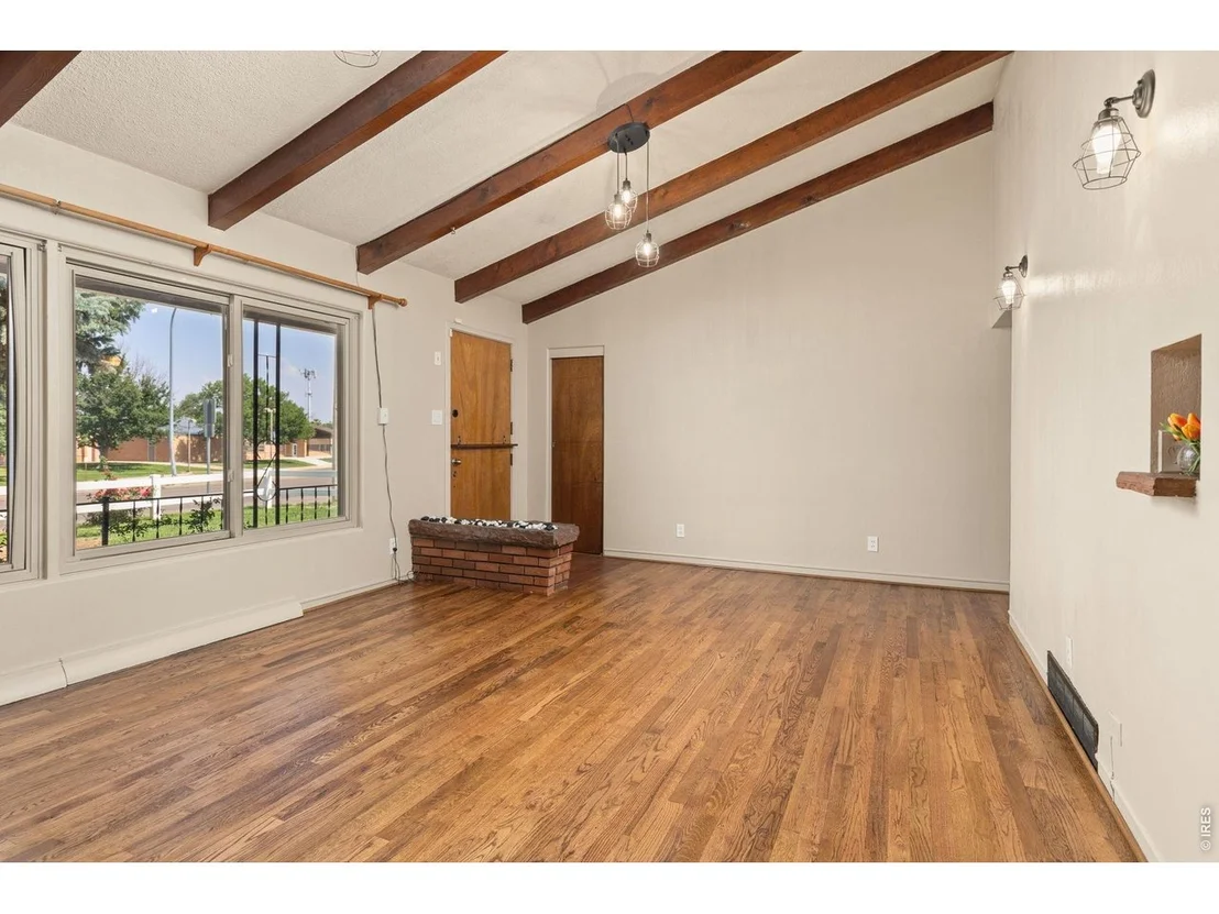 Photo of 721 35th Ave