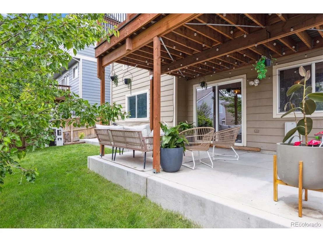 Photo of 10535 Laurelglen Cir