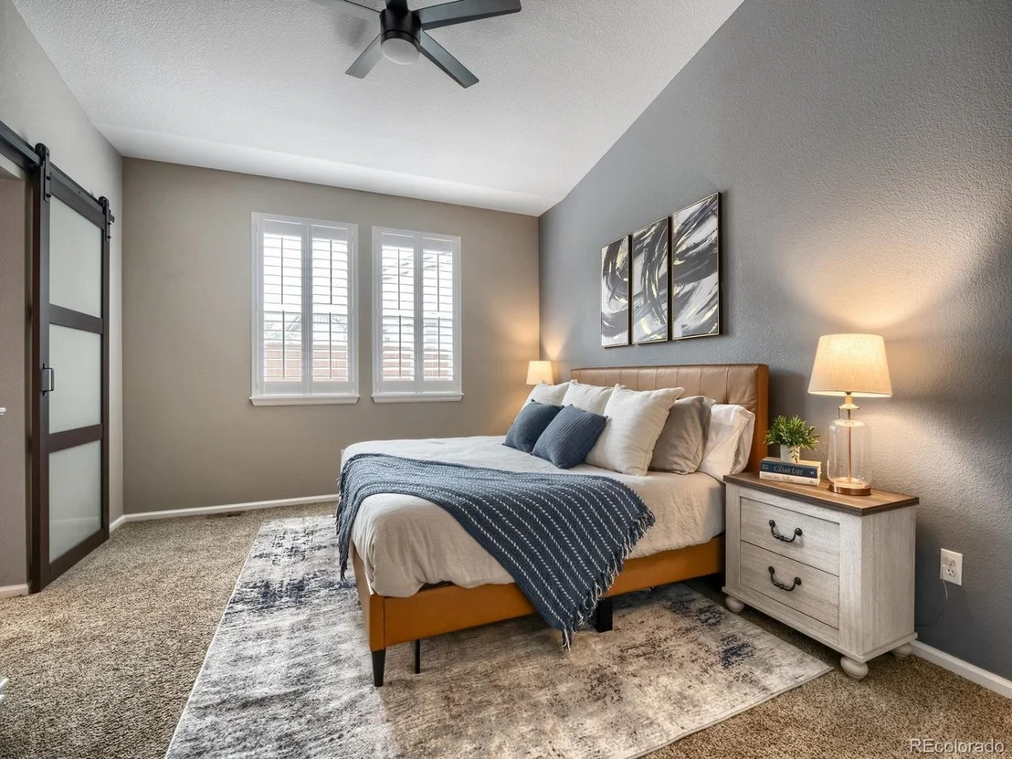 Photo of 11039 Valleybrook Cir