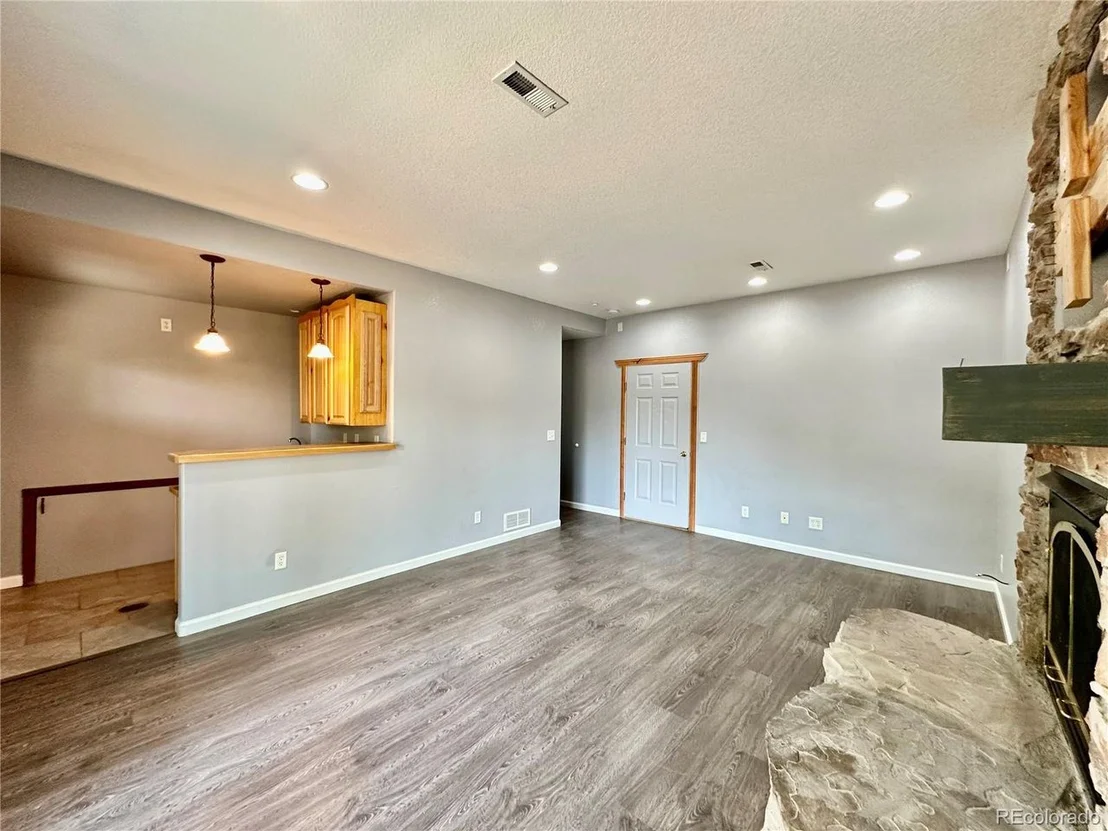 Photo of 3400 Collins Ave