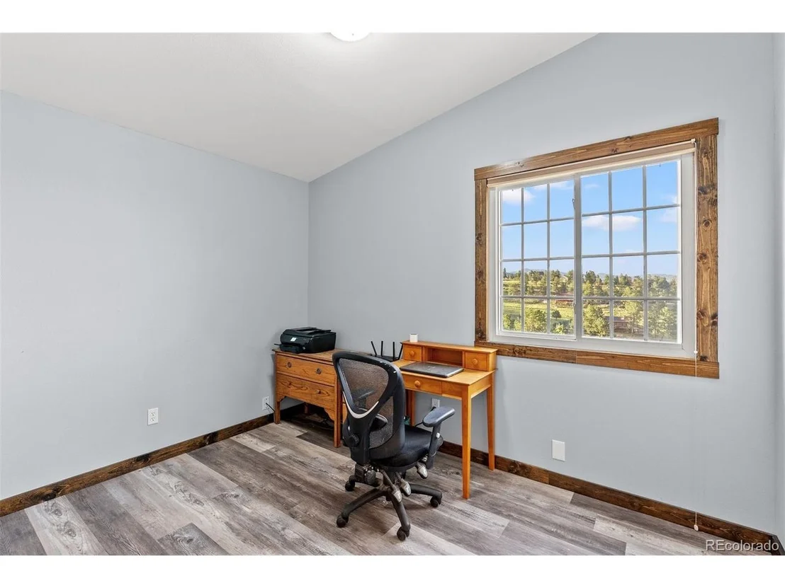 Photo of 576 Bluebird Ln