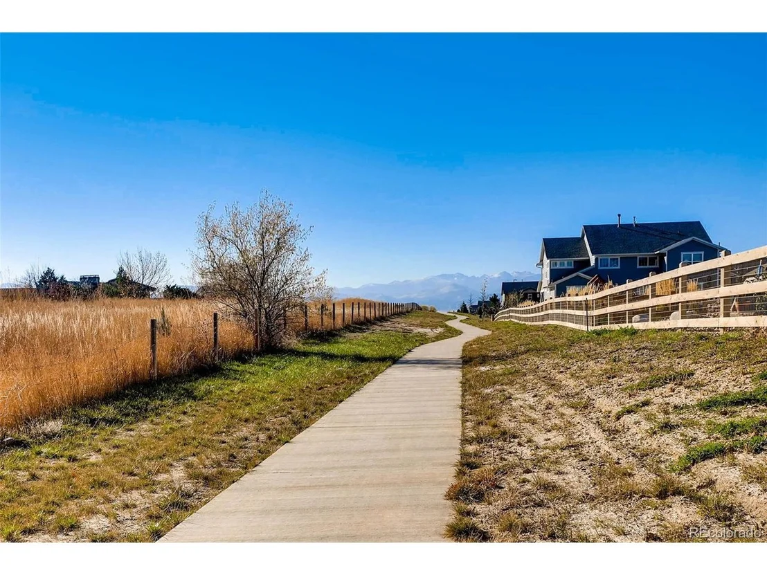Photo of 2272 Front Range Rd