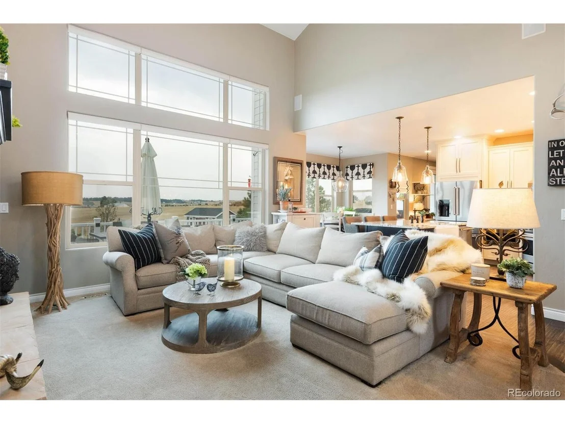 Photo of 980 Promontory Cir