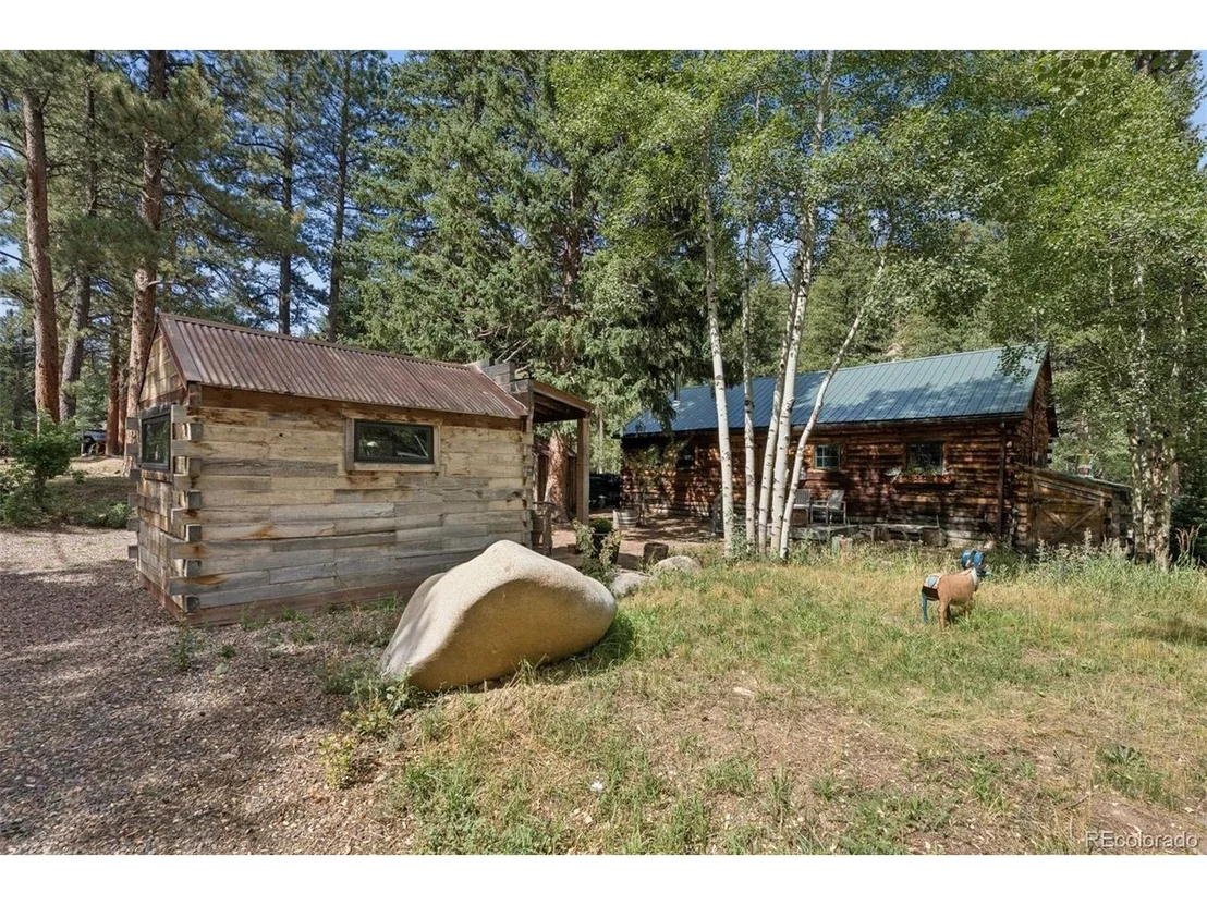 Photo of 3141 Riverside Dr