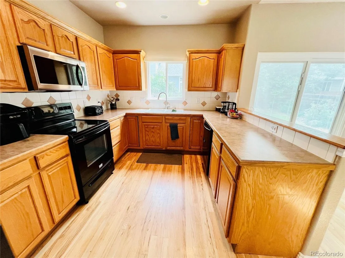 Photo of 6188 Viewpoint Ave