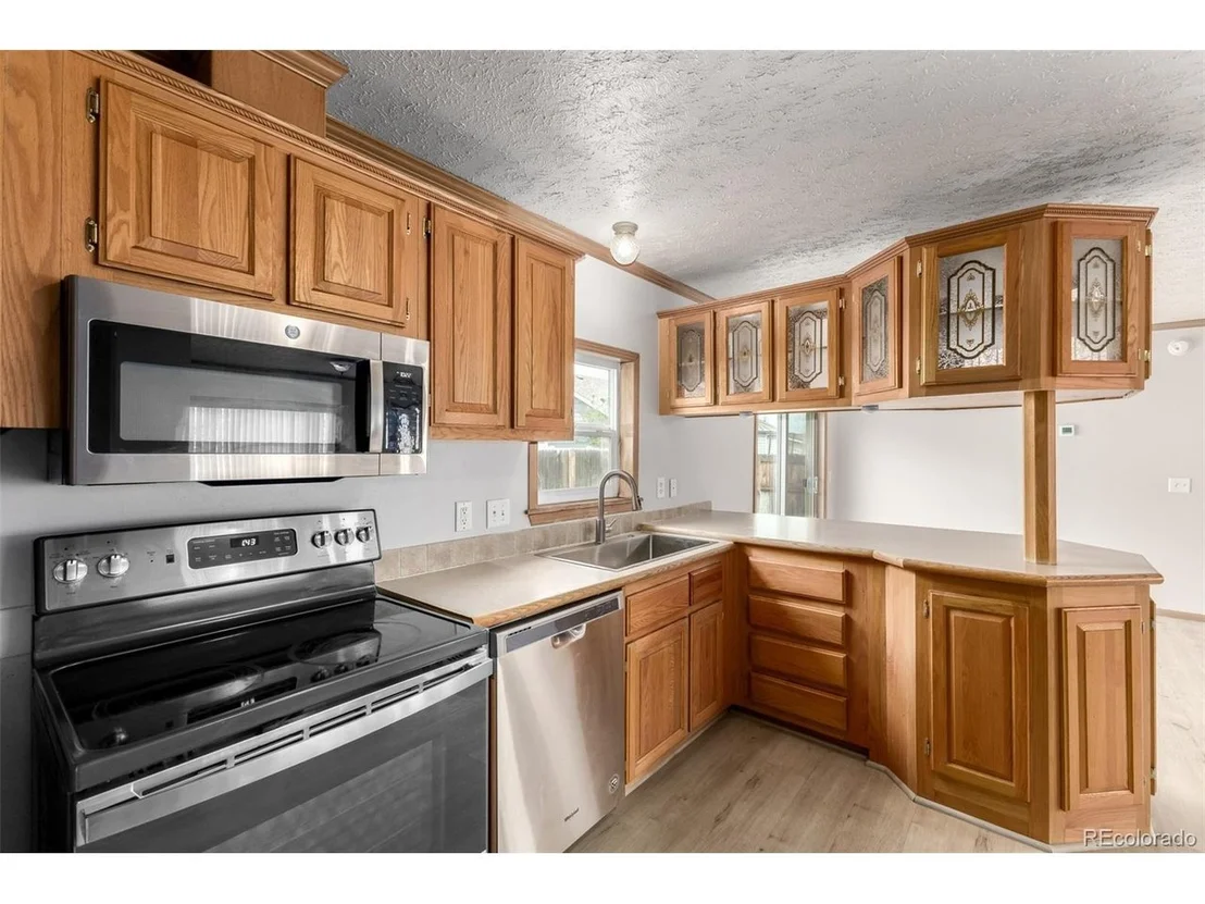 Photo of 5675 Bryant St