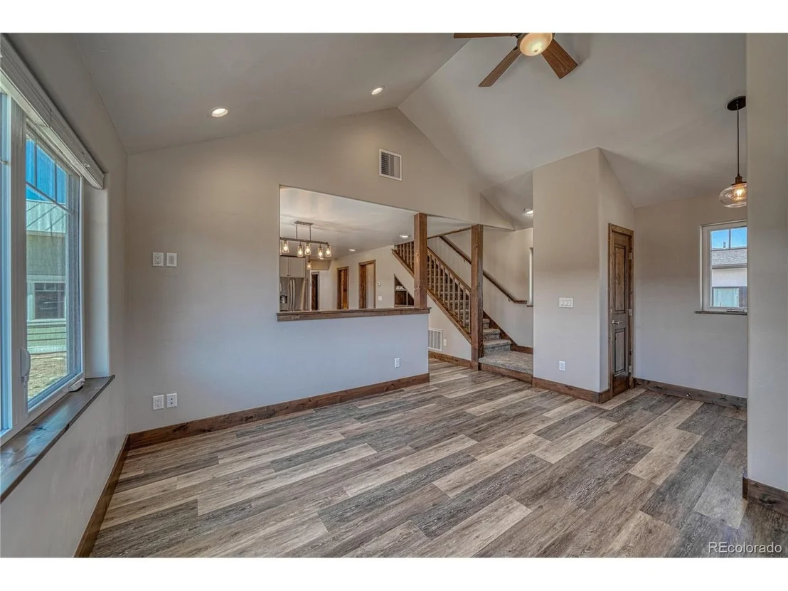 Photo of 106 Crestone Mesa Dr