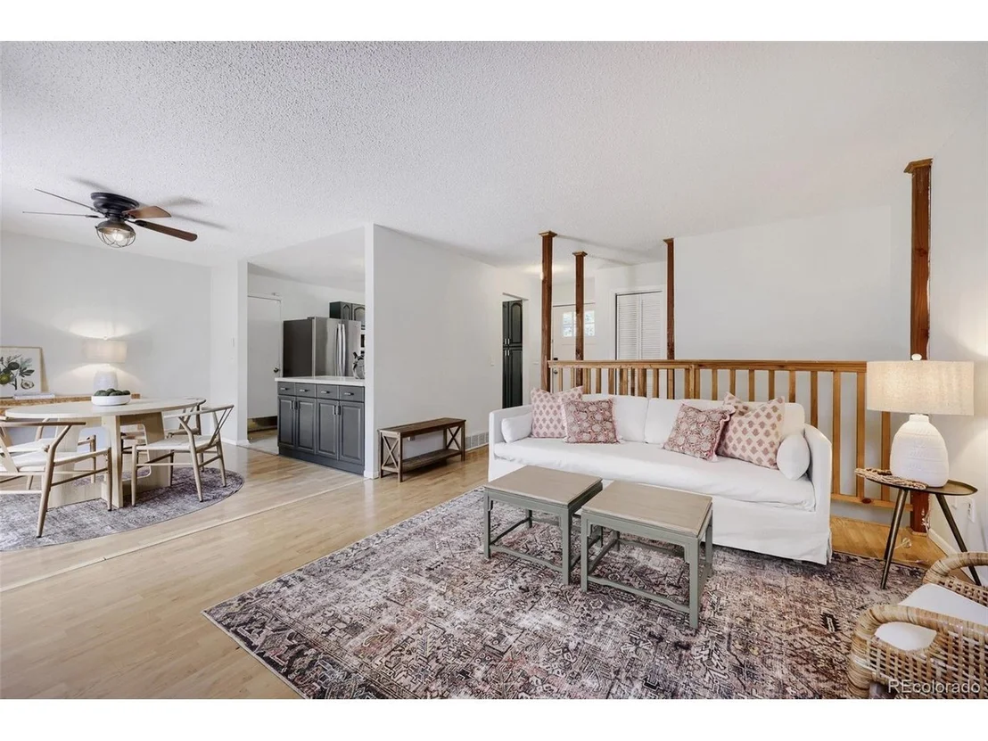 Photo of 445 Hickory Pl