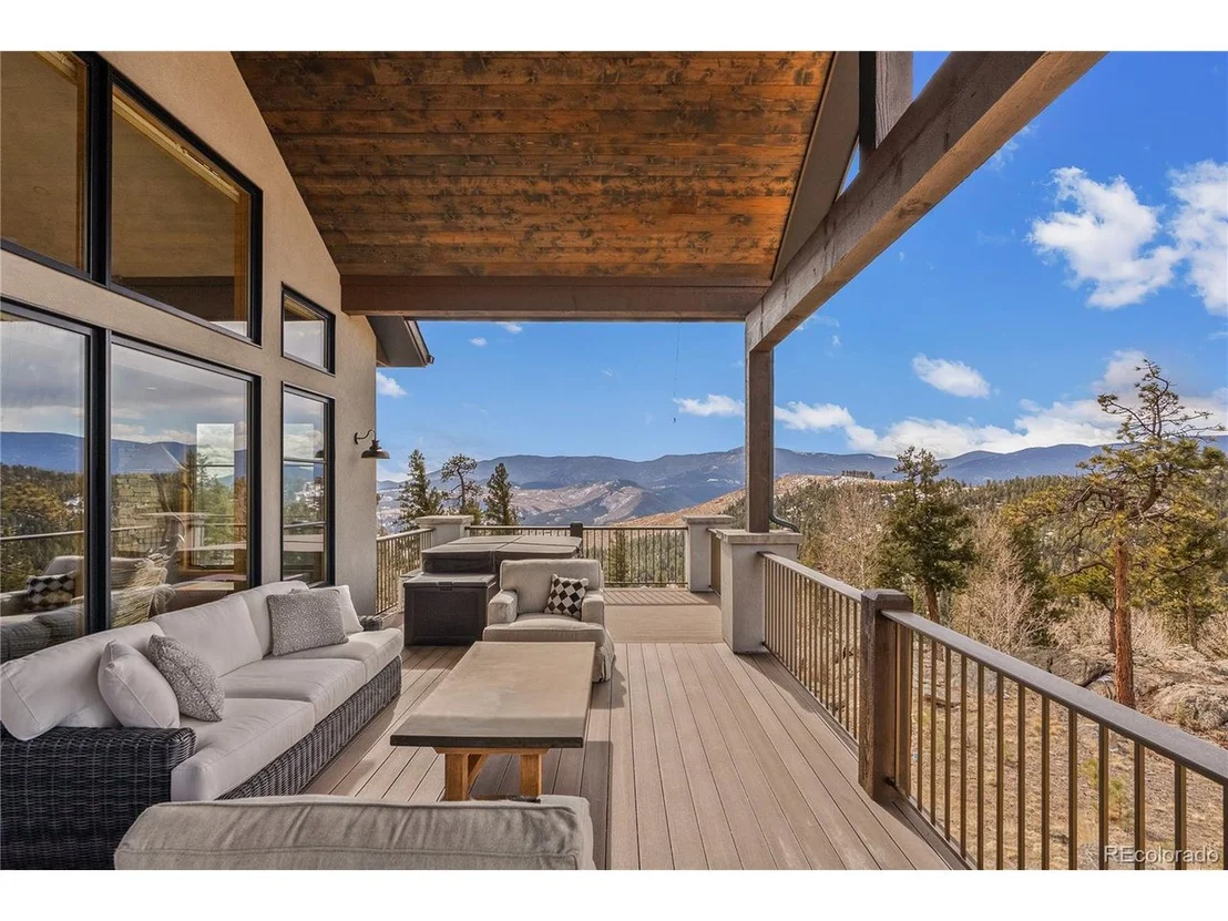 Photo of 15077 Wilson Peak Rd
