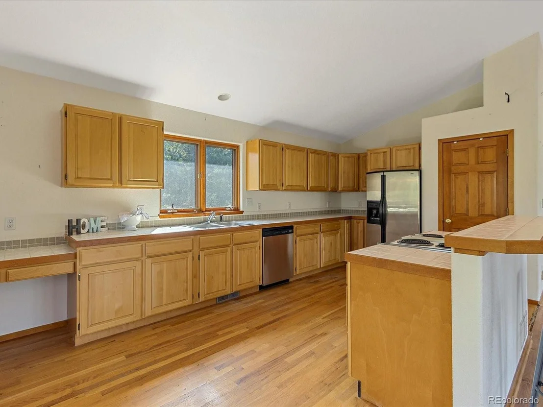 Photo of 8331 London Ln