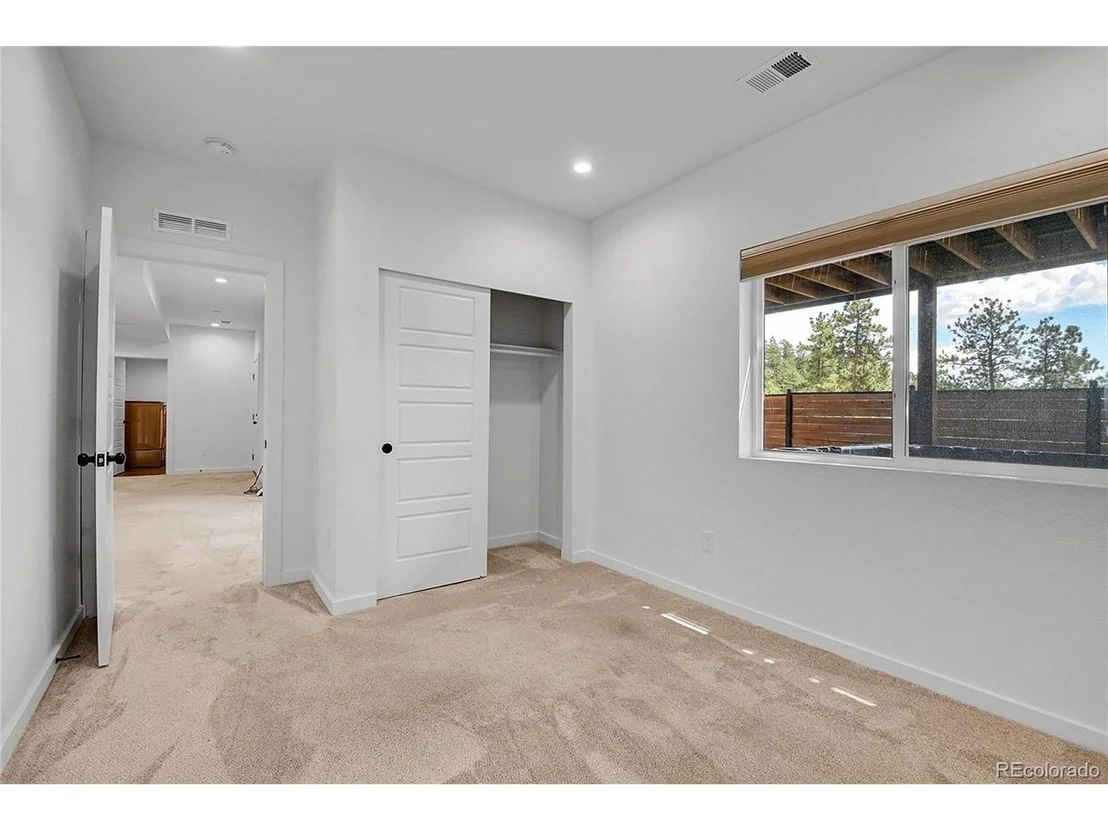 Photo of 191 Diamond Dr