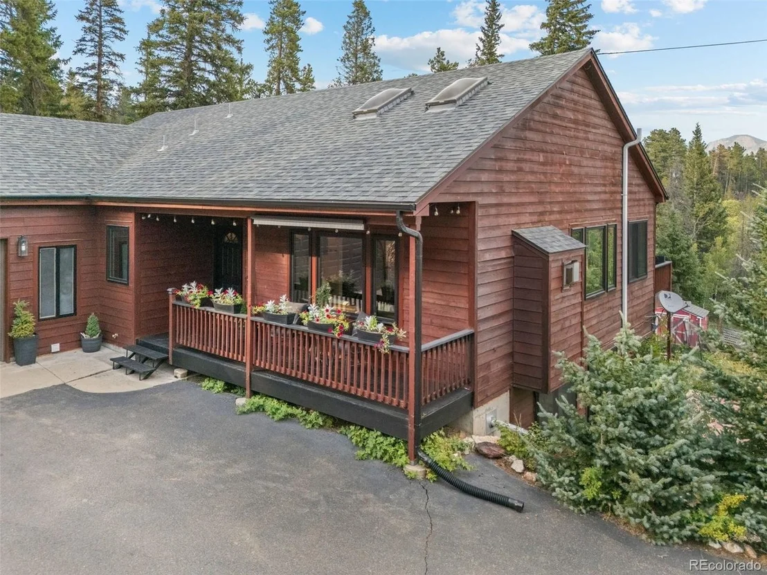 Photo of 424 W Dory Way