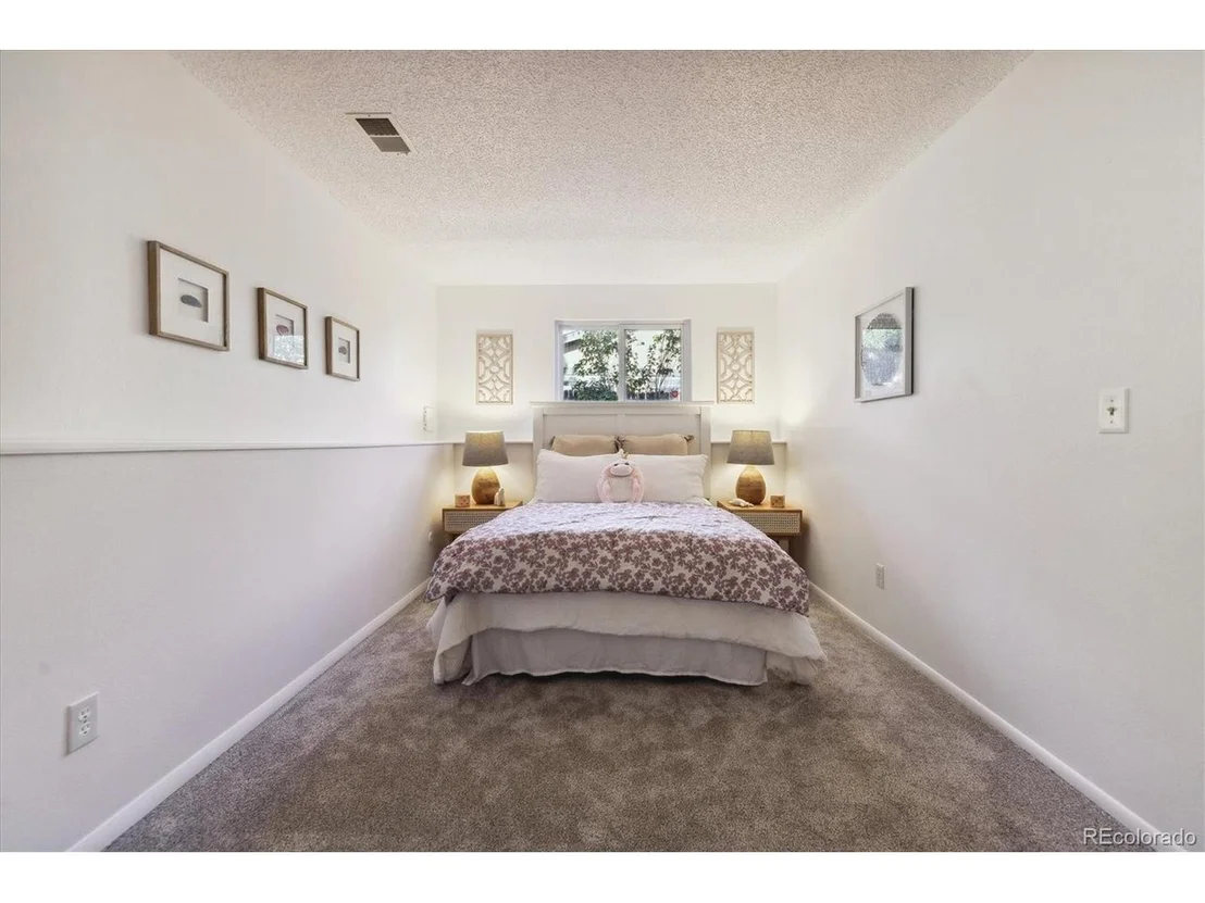 Photo of 8650 W 78th Pl