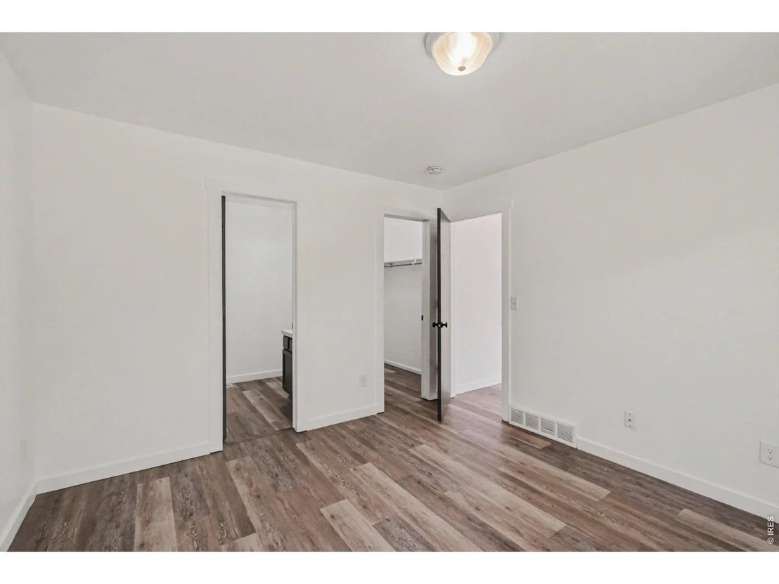 Photo of 943 Eagle Dr