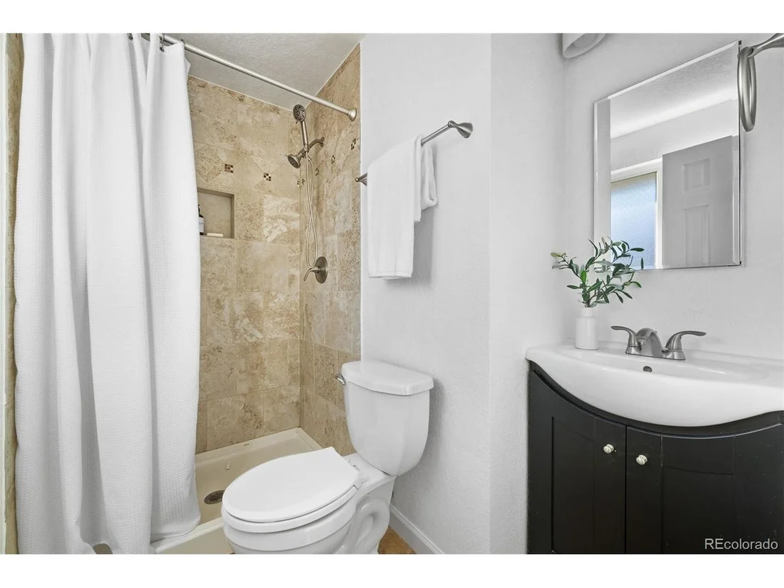 Photo of 9539 Grandview Ave