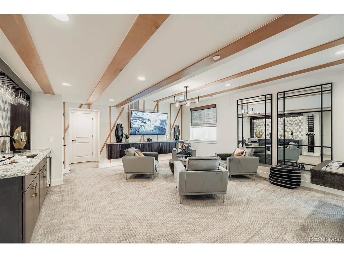 Photo of 720 Promenade Dr