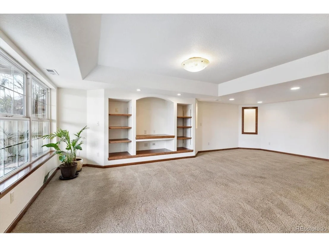 Photo of 10622 Briarglen Cir