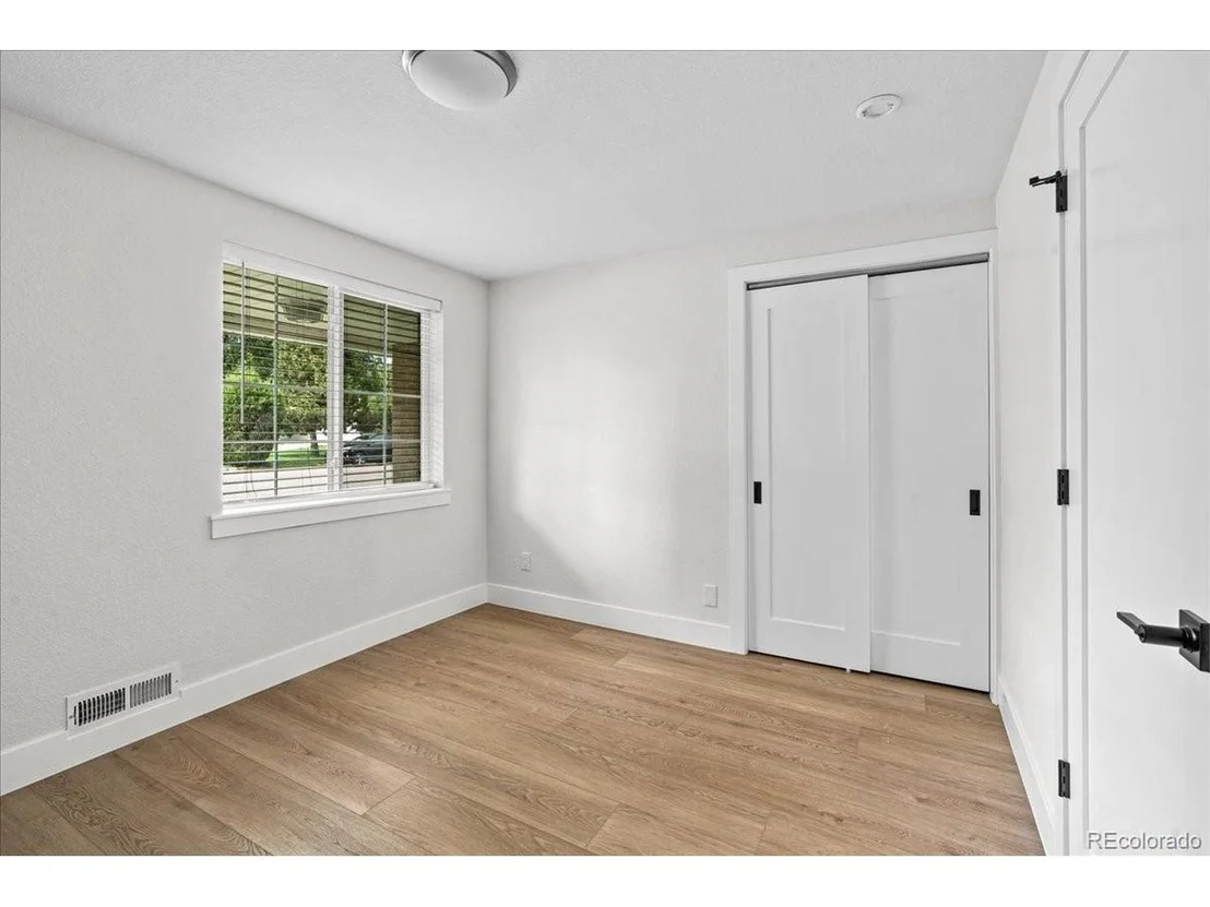 Photo of 5500 Holland Dr