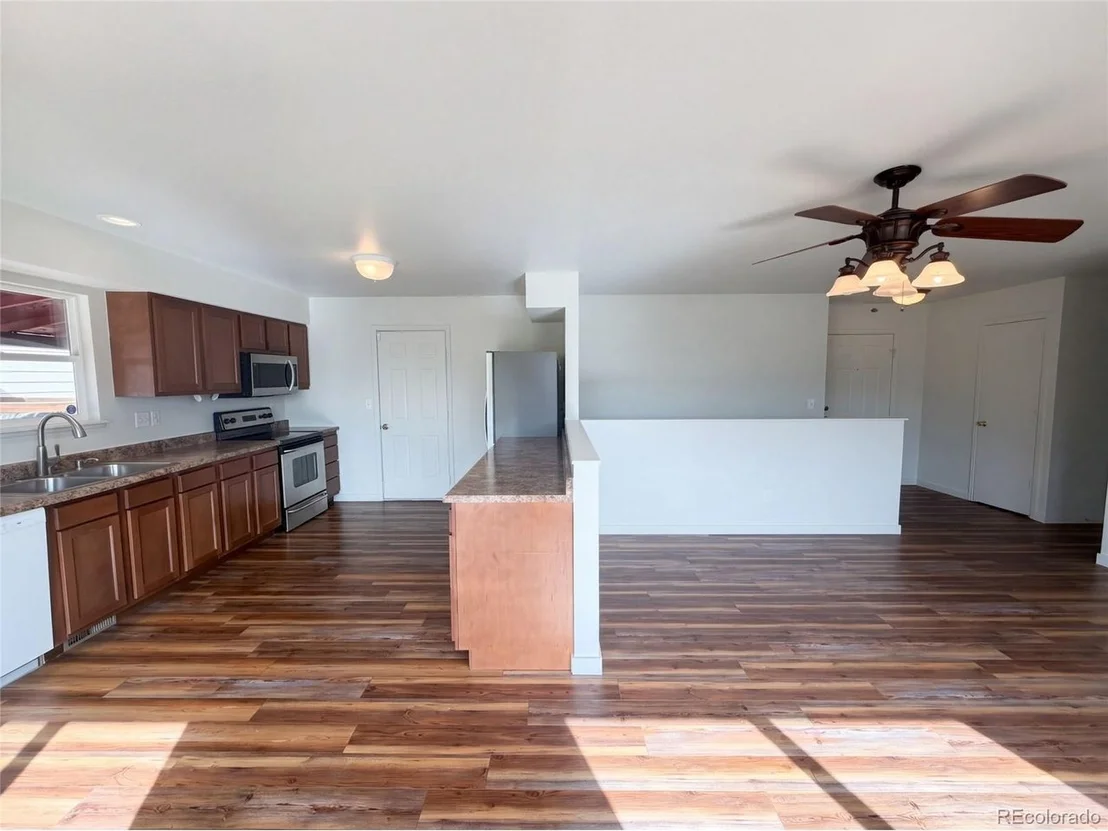 Photo of 3820 Dove Ln