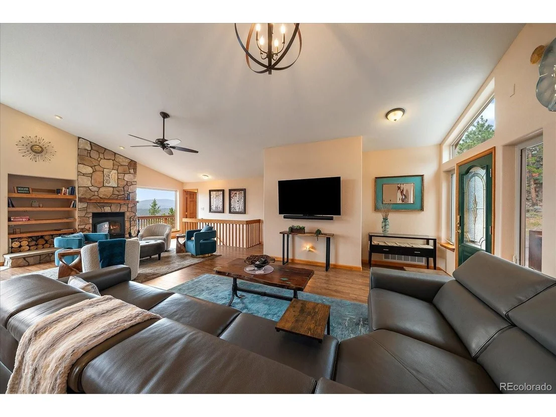 Photo of 90 Hilltop Dr