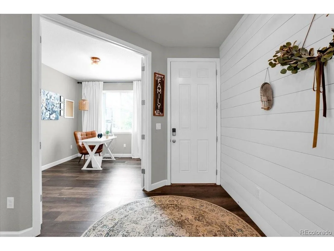 Photo of 970 White Leaf Cir