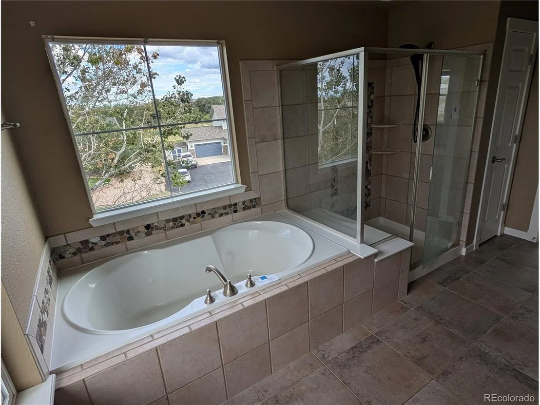 Photo of 4590 Pleasant Valley Cir