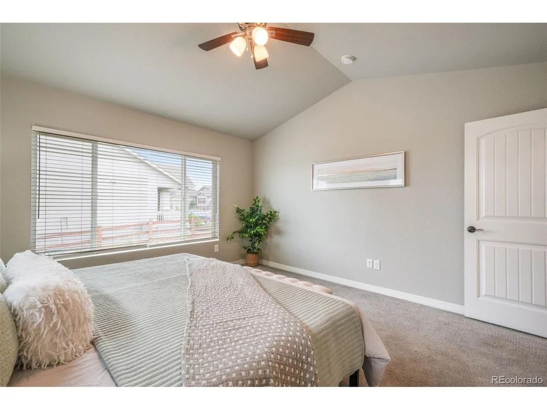 Photo of 2583 Lakes Edge Dr