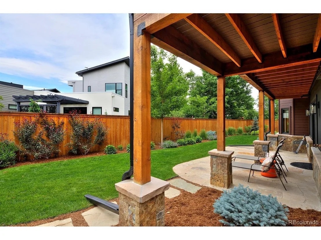 Photo of 679 Augusta Dr
