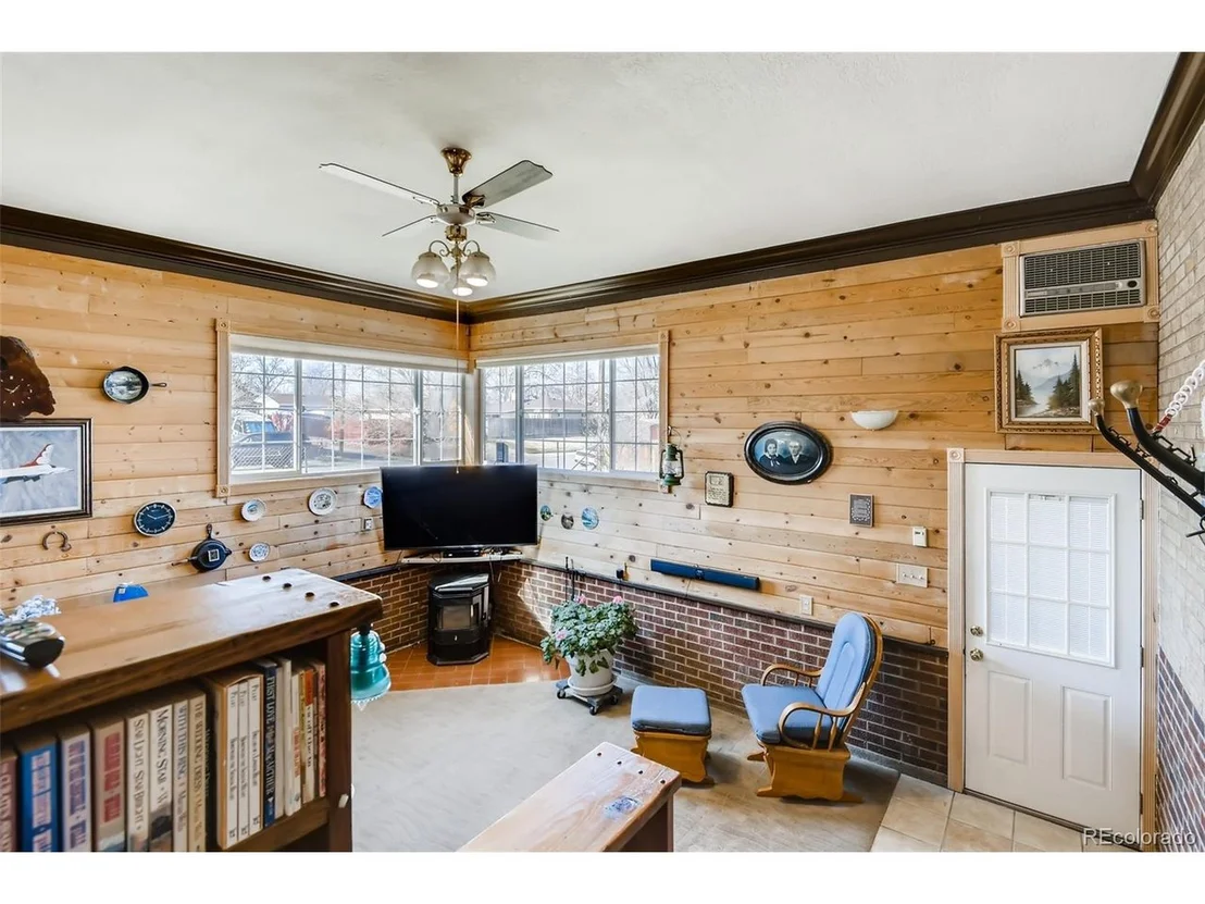 Photo of 1 Yates St