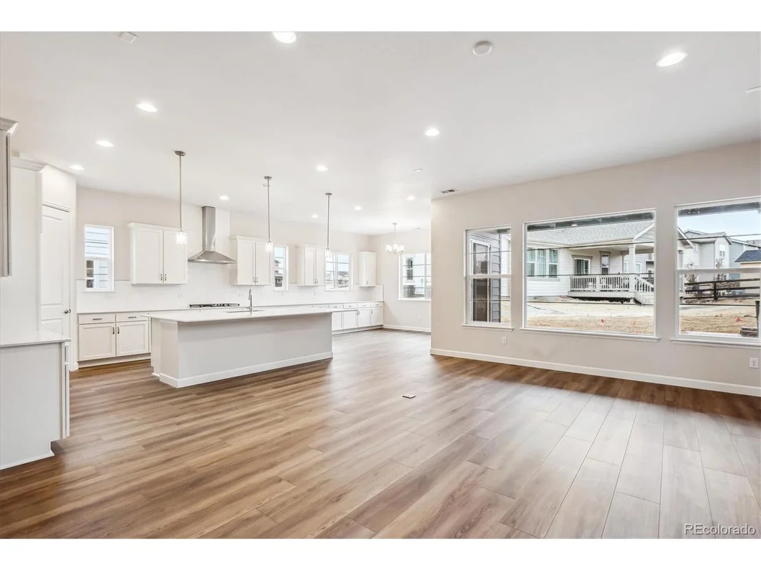 Photo of 5451 Riverbend Ave