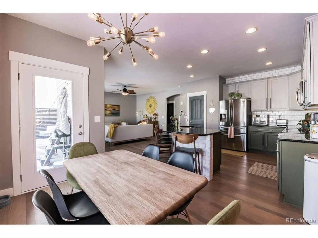 Photo of 111 10th St