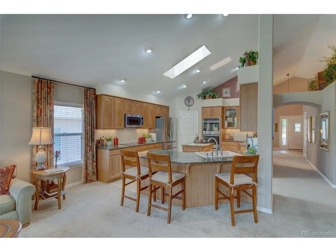 Photo of 1393 Castlepoint Cir