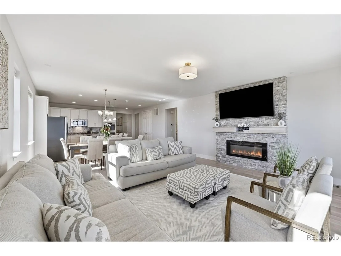 Photo of 3771 White Rose Loop