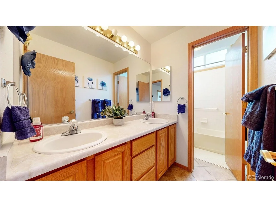 Photo of 549 Arrowhead Dr