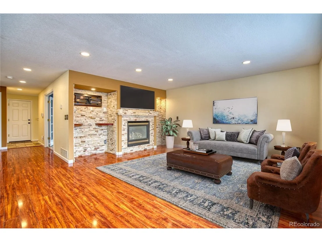Photo of 2320 Flagstaff Dr