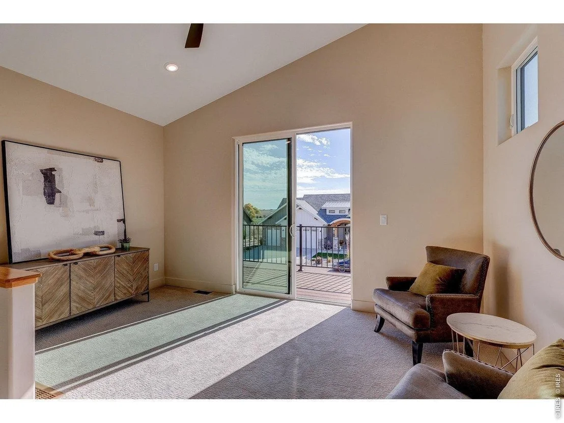 Photo of 1298 Burt Ave