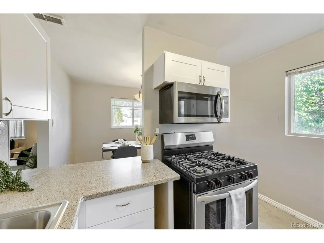 Photo of 9351 Nagel Dr
