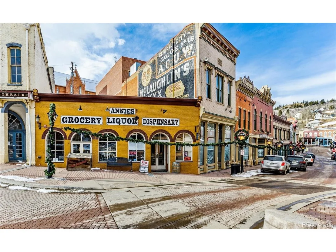 Photo of 340 Spring St