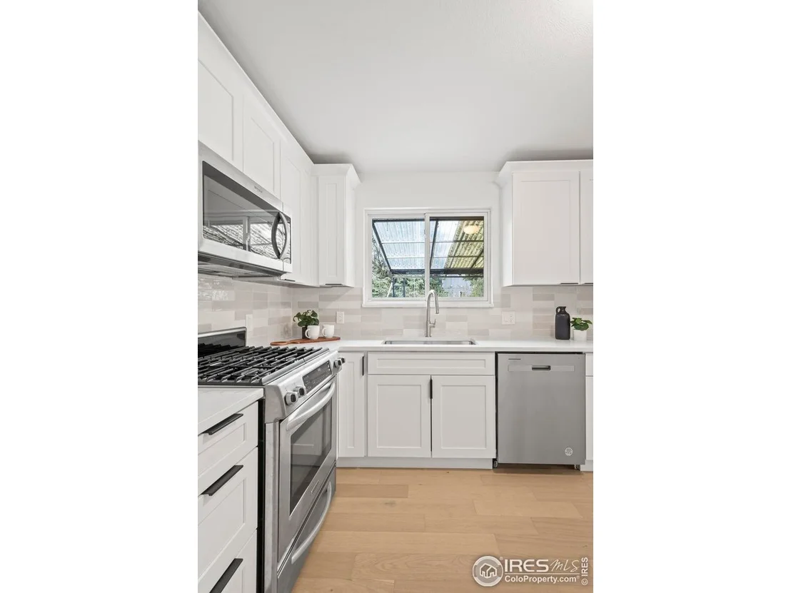 Photo of 3545 Cloverleaf Dr