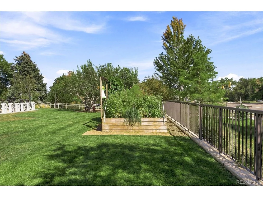 Photo of Unit 402 at 3701 Arapahoe Ave